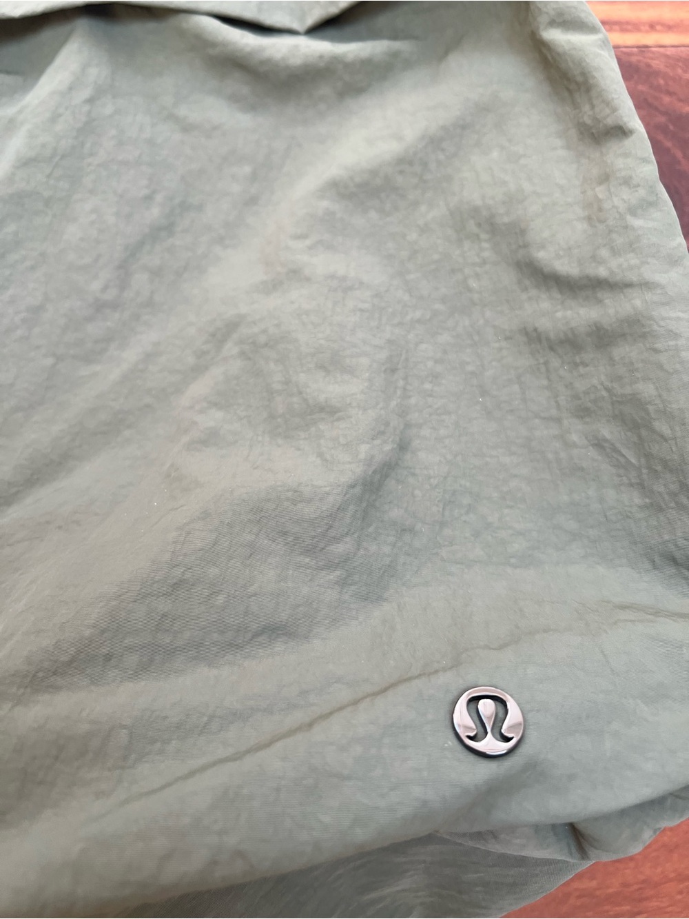 Lululemon on my level tote bag 30 L large in olive NWOT - Picture 4 of 6